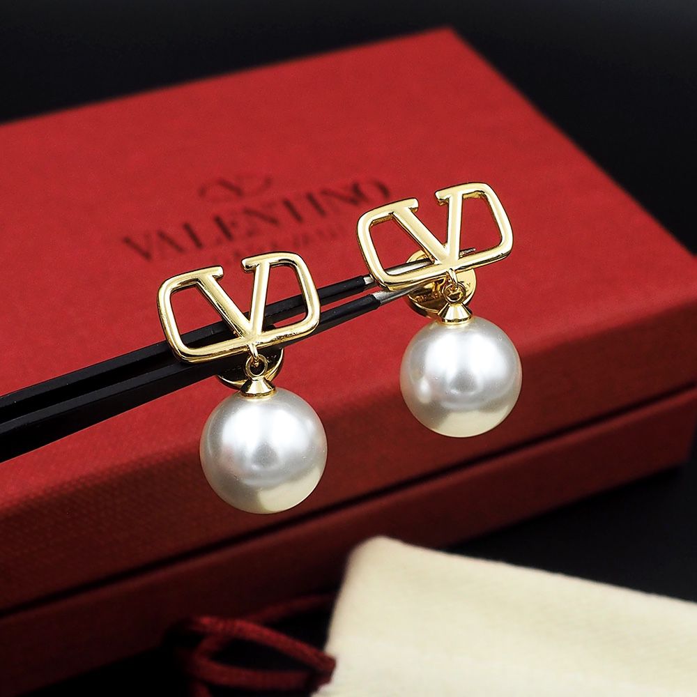Ladies rings & earrings Lilly Onlines