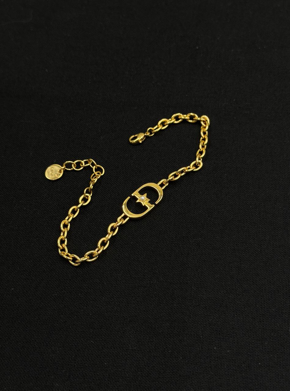 Ladies bracelets & brooches Lilly Onlines