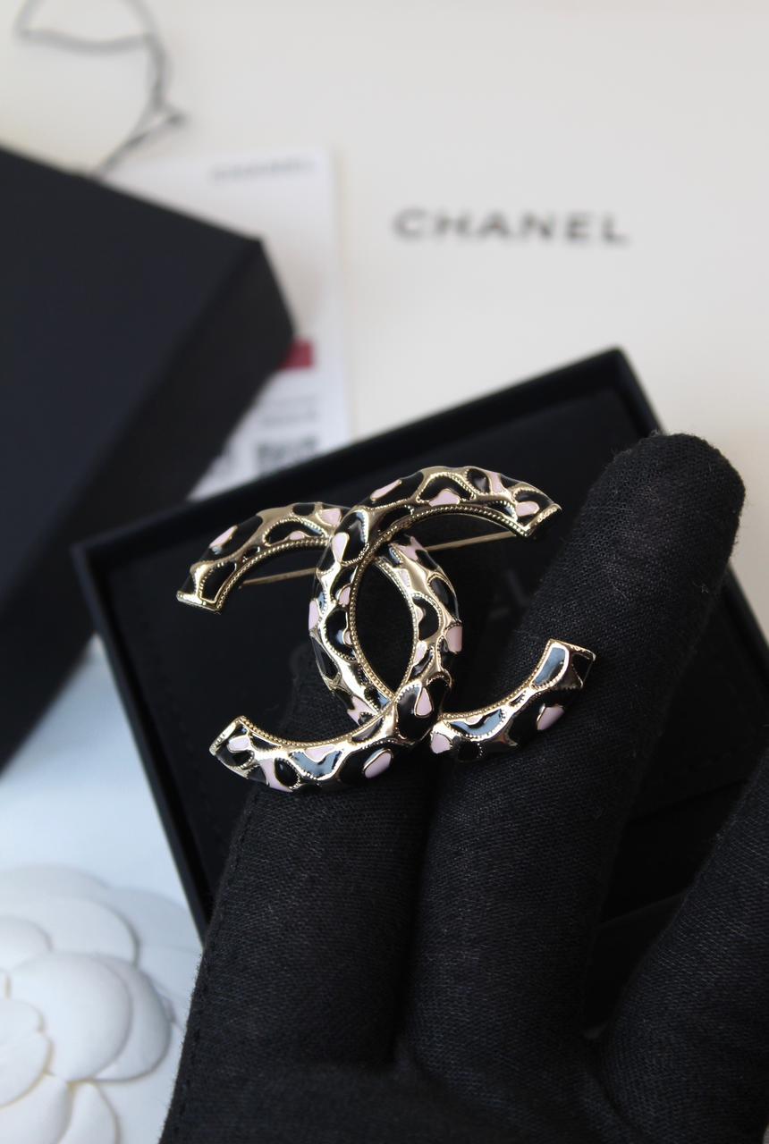 Ladies bracelets & brooches Lilly Onlines