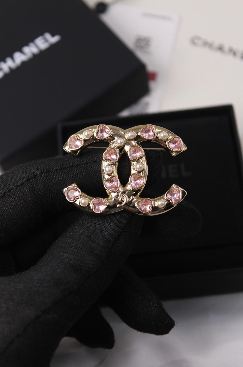 Ladies bracelets & brooches Lilly Onlines
