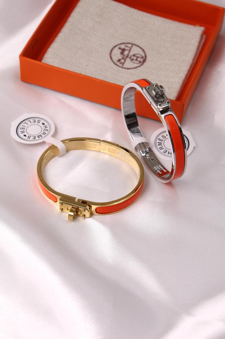Ladies bracelets & brooches Lilly Onlines