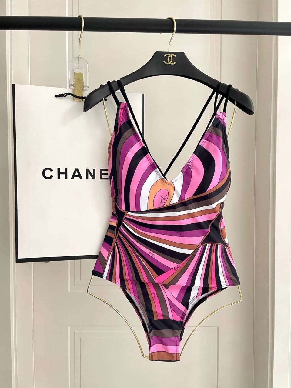 Ladies bikini and swimsuits Lilly Onlines