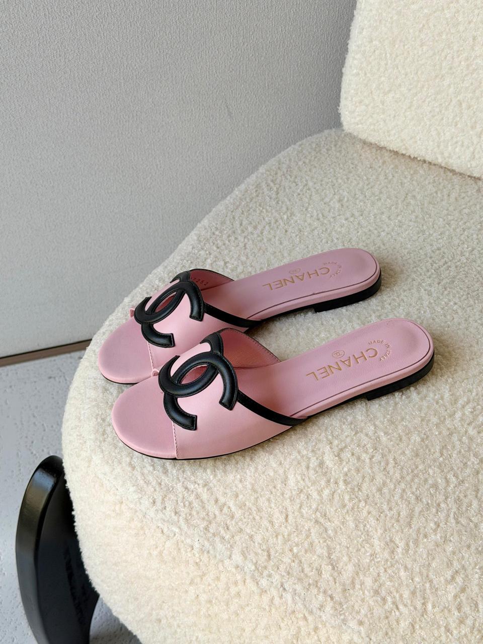 Ladies flats Lilly Onlines