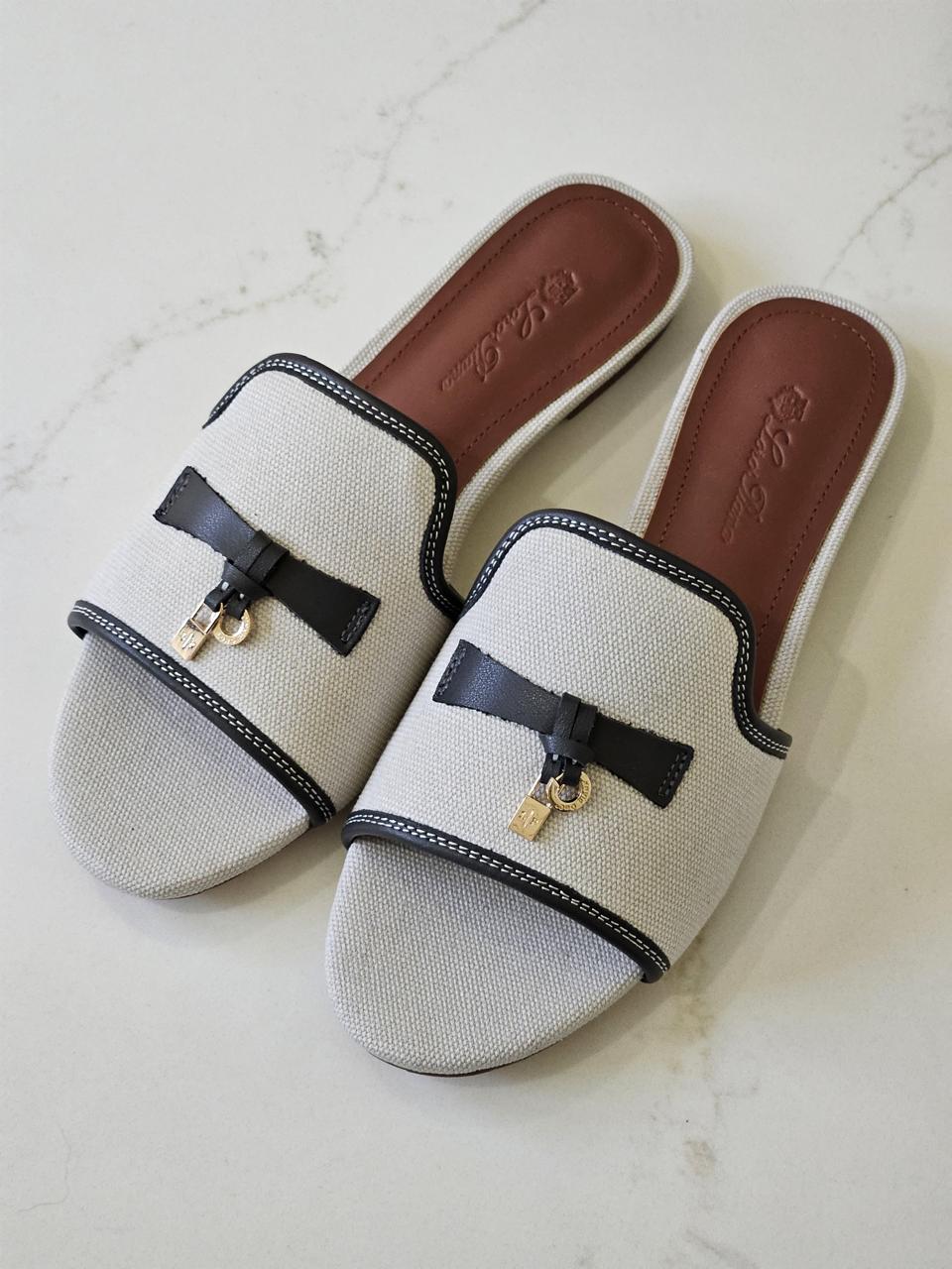 Ladies flats Lilly Onlines
