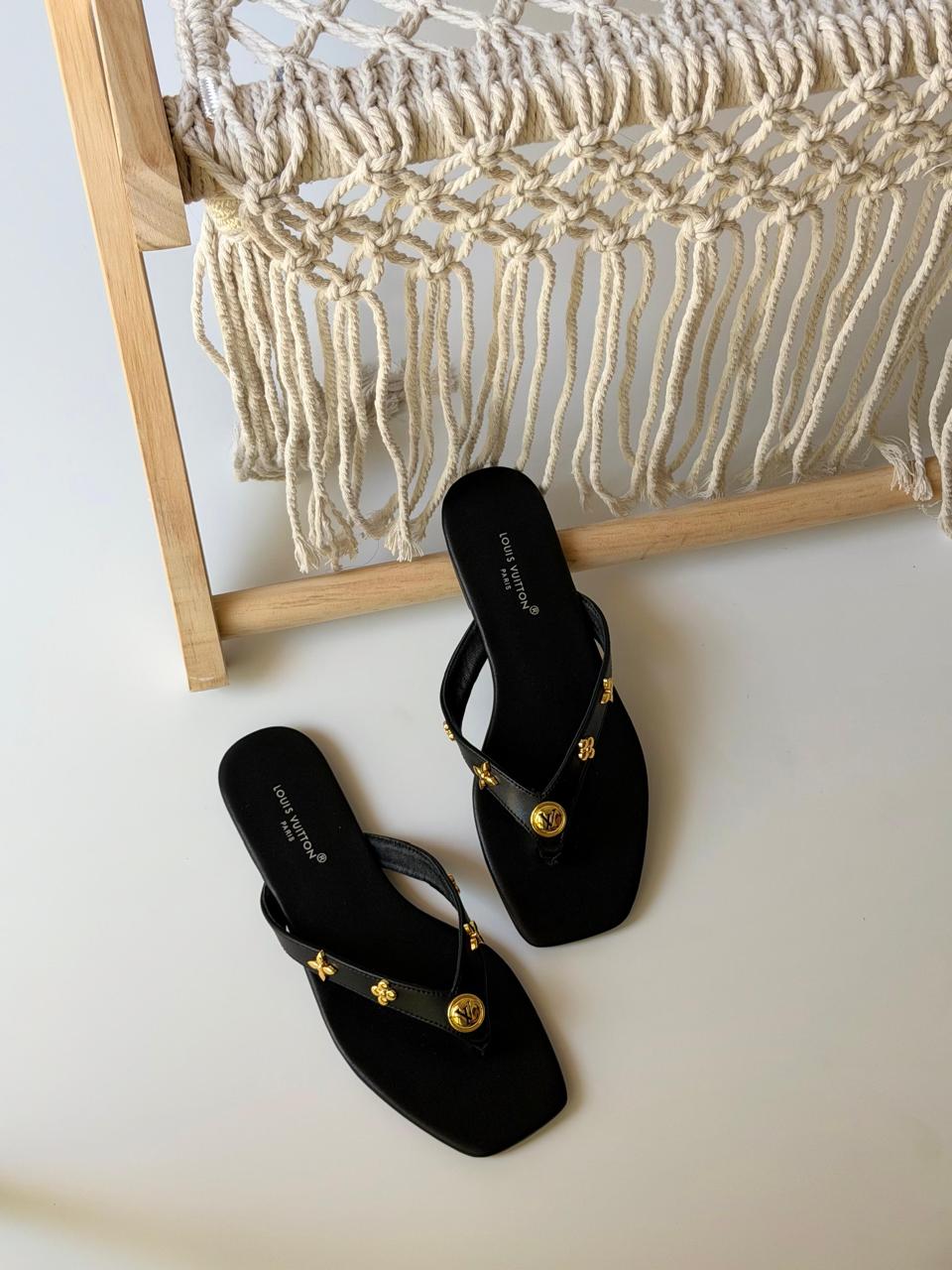 Ladies flats Lilly Onlines