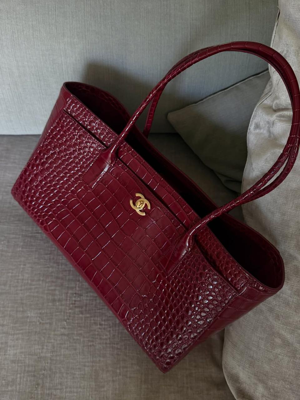Ladies Chanel bags Lilly Onlines