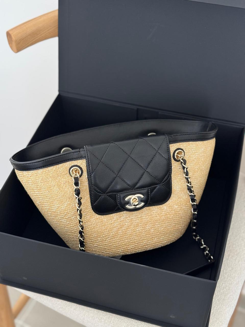Ladies Chanel bags Lilly Onlines