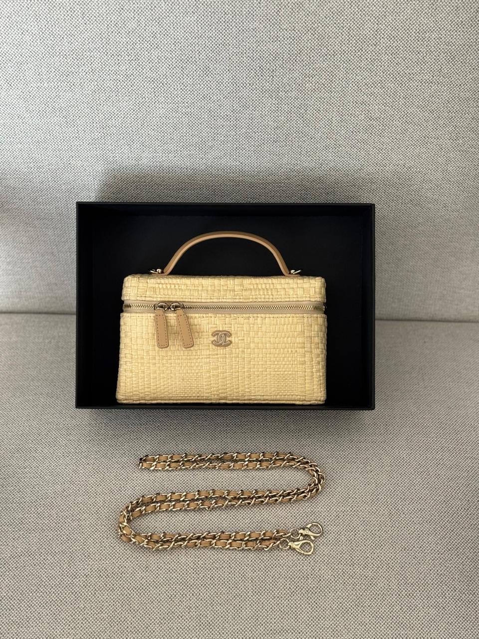 Ladies Chanel bags Lilly Onlines