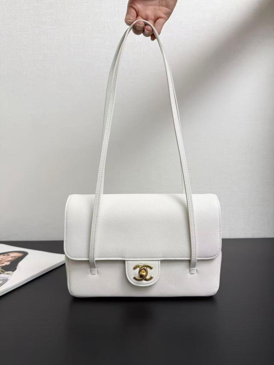 Ladies Chanel bags Lilly Onlines