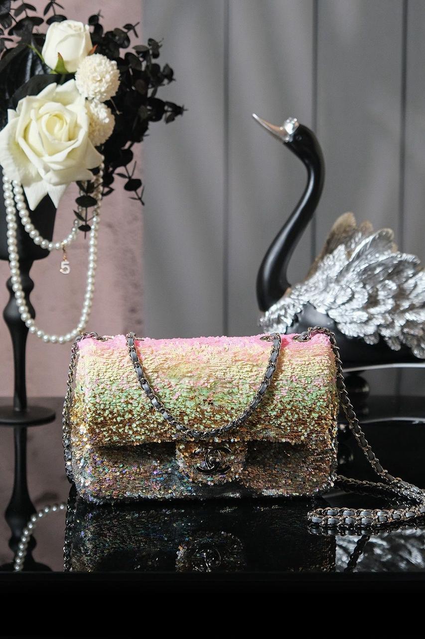 Ladies Chanel bags Lilly Onlines