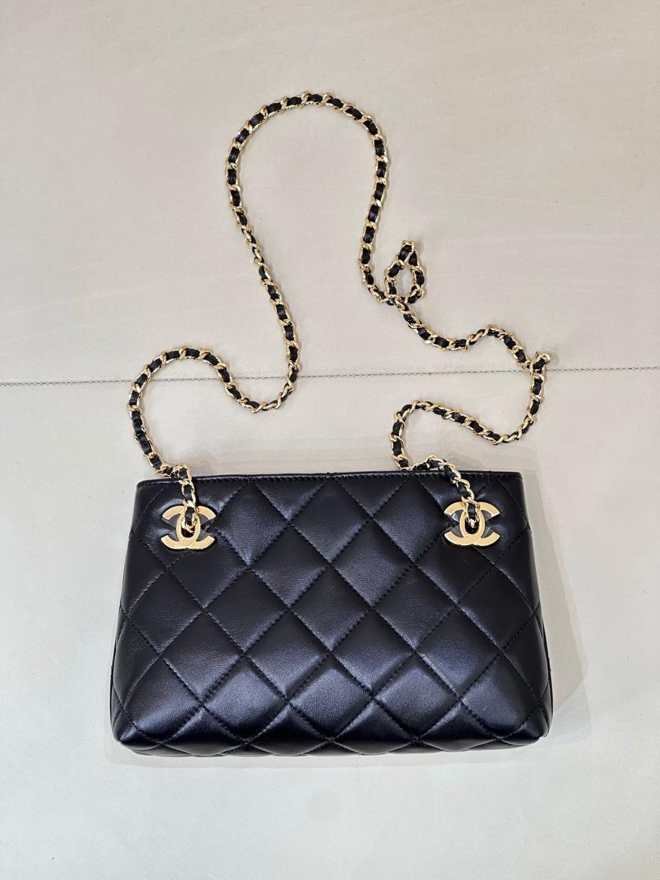 Ladies Chanel bags Lilly Onlines