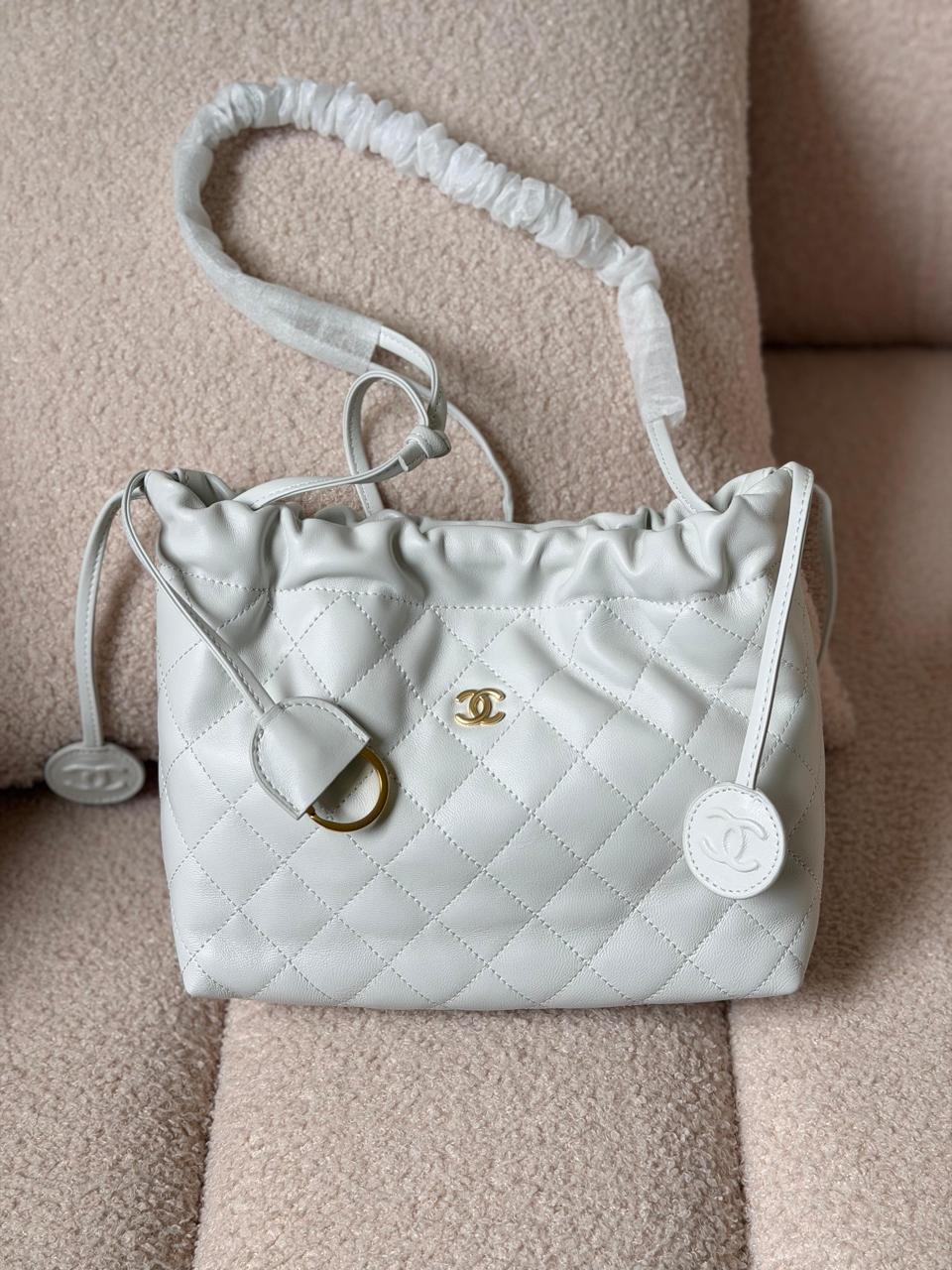 Ladies Chanel bags Lilly Onlines