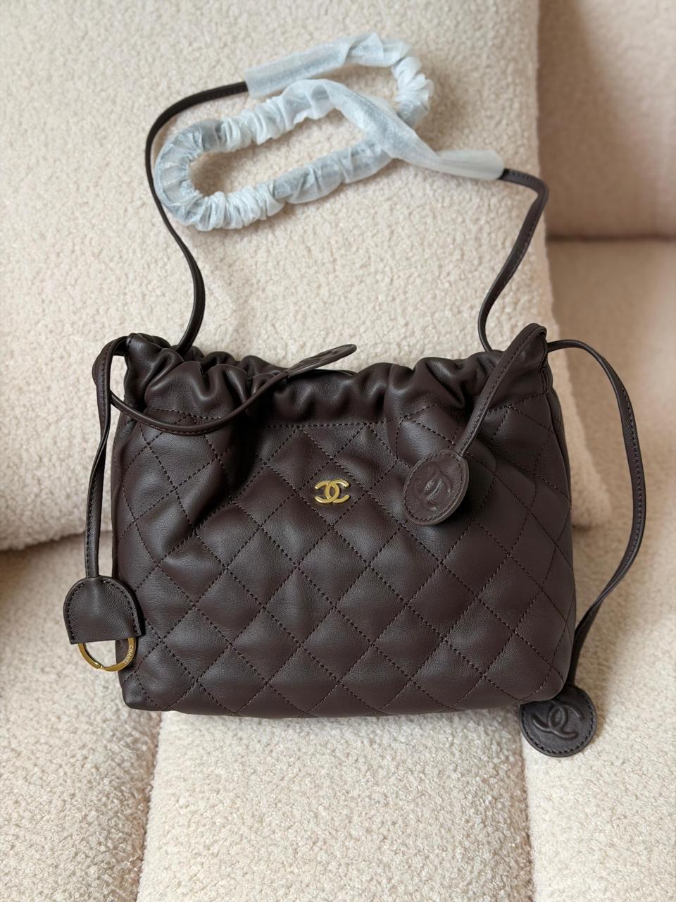 Ladies Chanel bags Lilly Onlines
