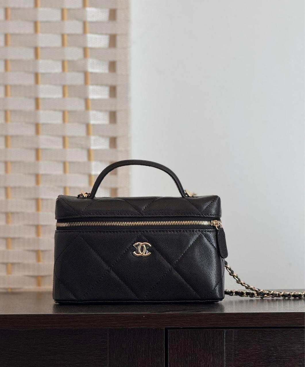 Ladies Chanel bags Lilly Onlines