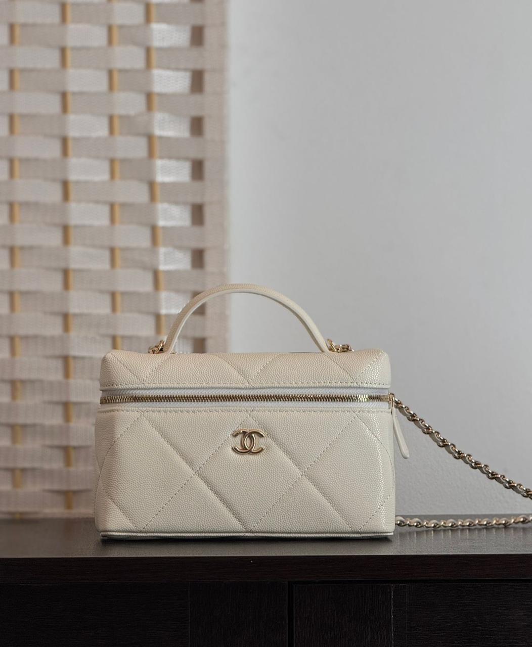 Ladies Chanel bags Lilly Onlines