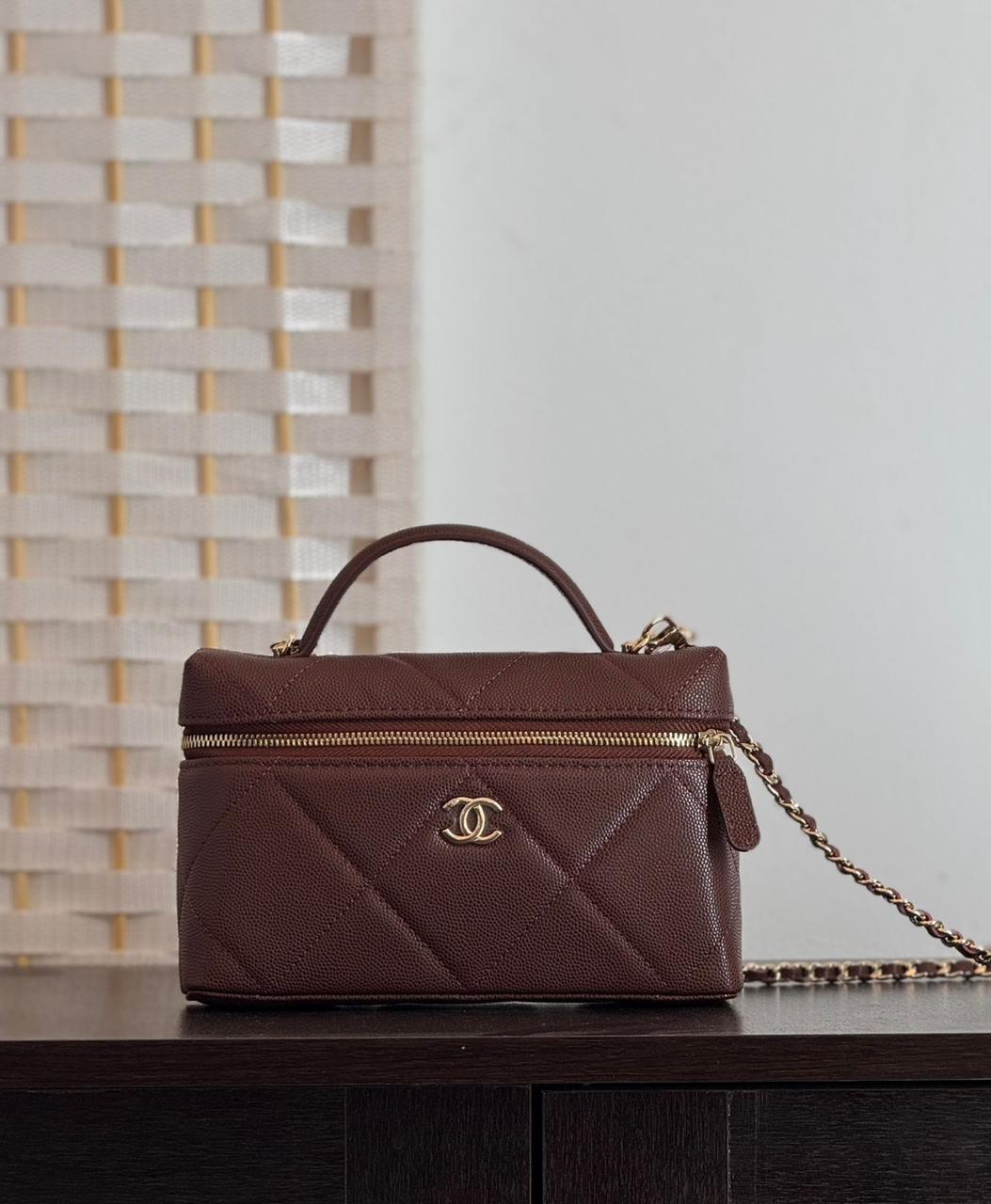 Ladies Chanel bags Lilly Onlines