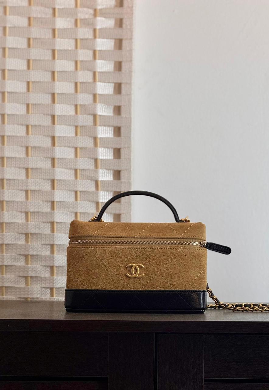 Ladies Chanel bags Lilly Onlines