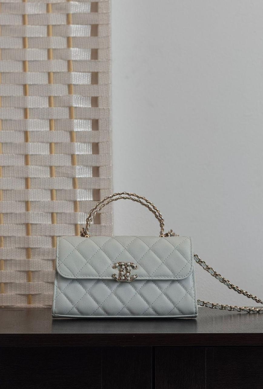 Ladies Chanel bags Lilly Onlines
