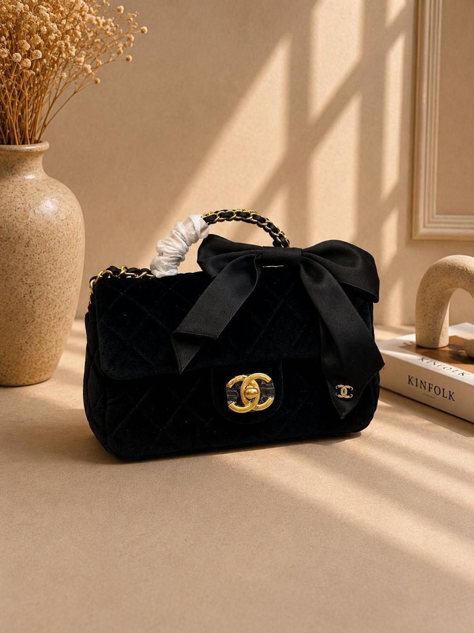 Ladies Chanel bags Lilly Onlines