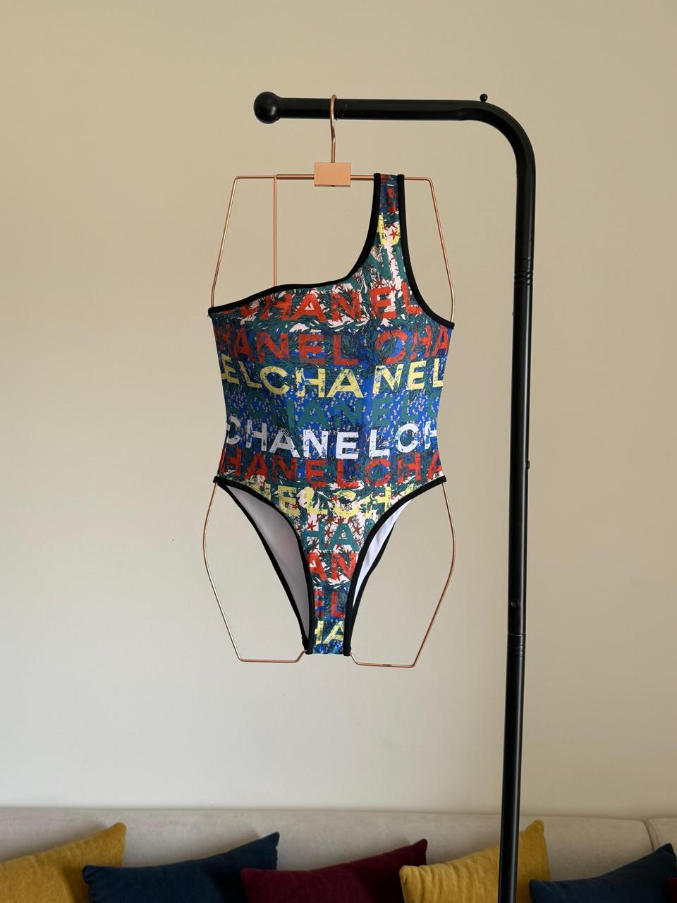 Ladies swimsuits & bikini Lilly Onlines