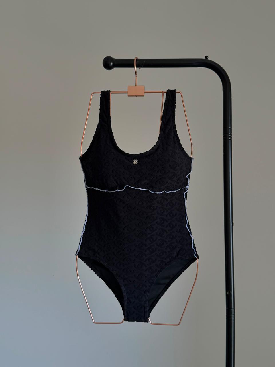Ladies swimsuits & bikini Lilly Onlines