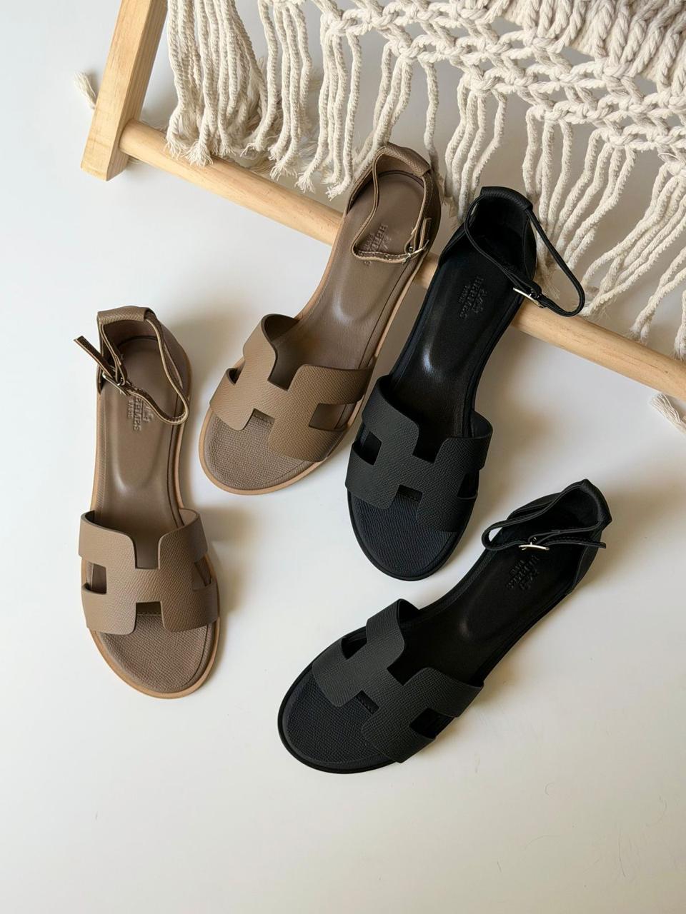 Ladies flats Lilly Onlines