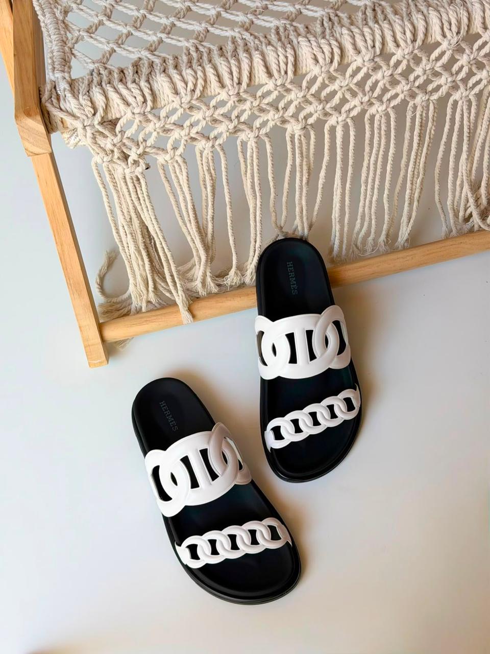 Ladies flats Lilly Onlines