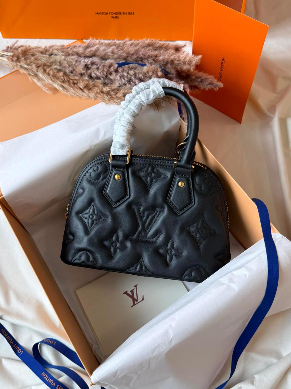 Ladies Lv bags Lilly Onlines