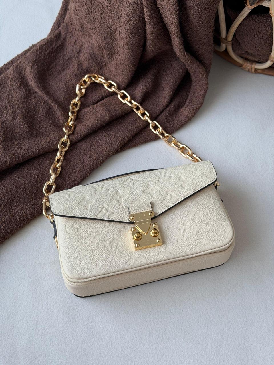 Ladies Lv bags Lilly Onlines