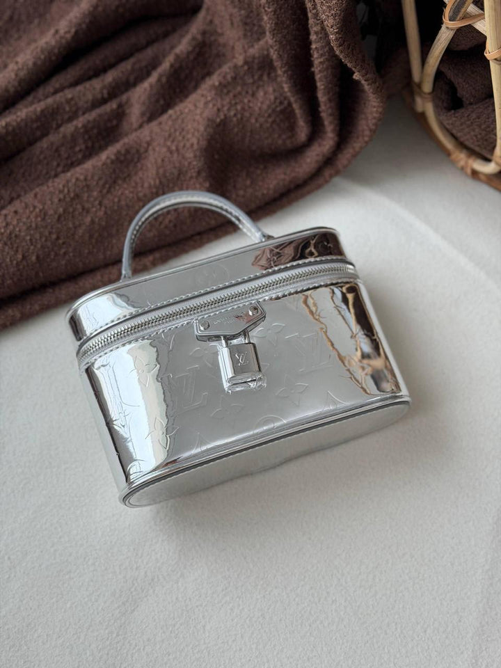 Ladies Lv bags Lilly Onlines