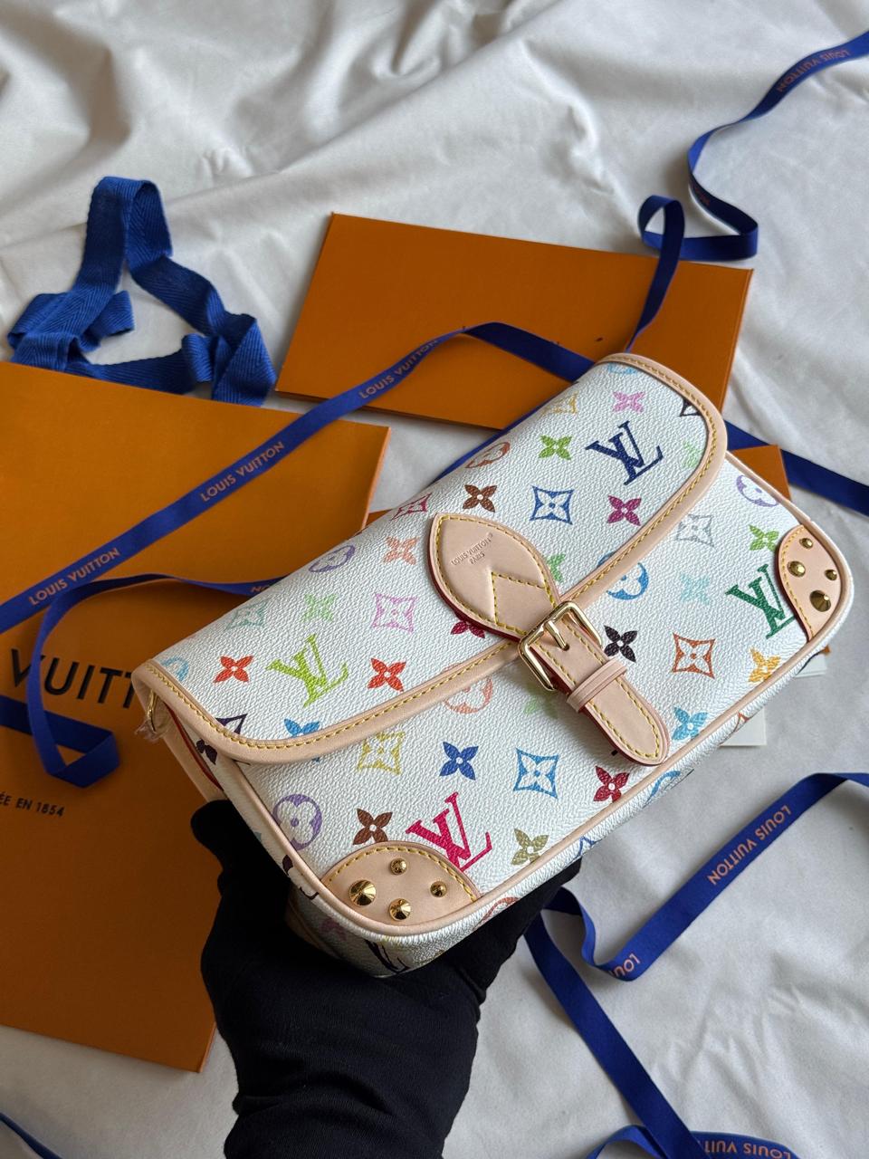 Ladies Lv bags Lilly Onlines