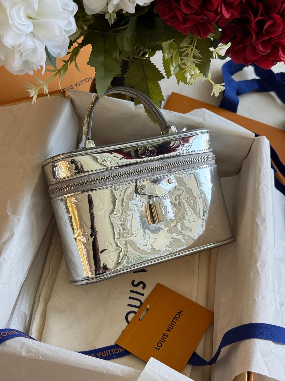 Ladies Lv bags Lilly Onlines