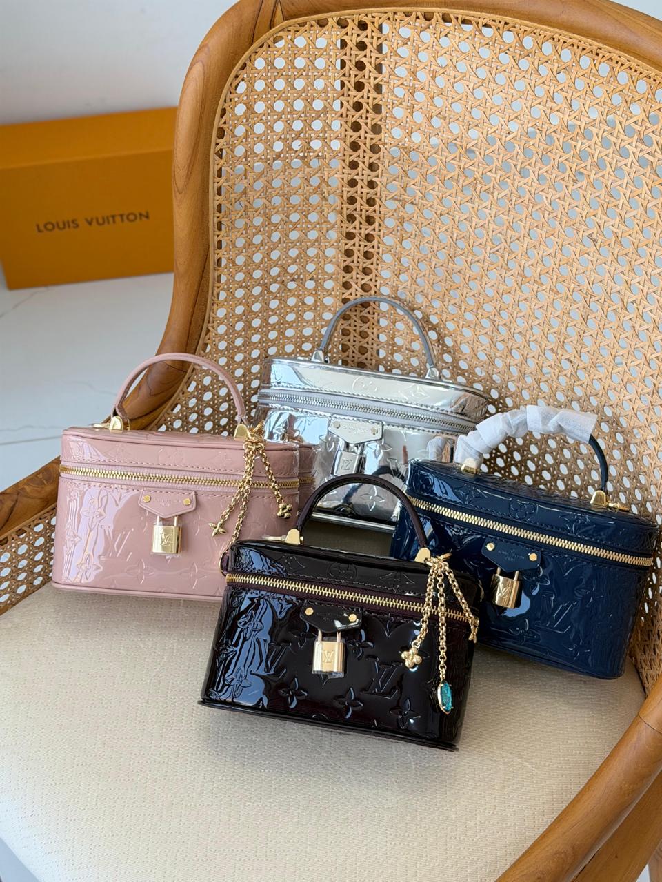 Ladies Lv bags Lilly Onlines