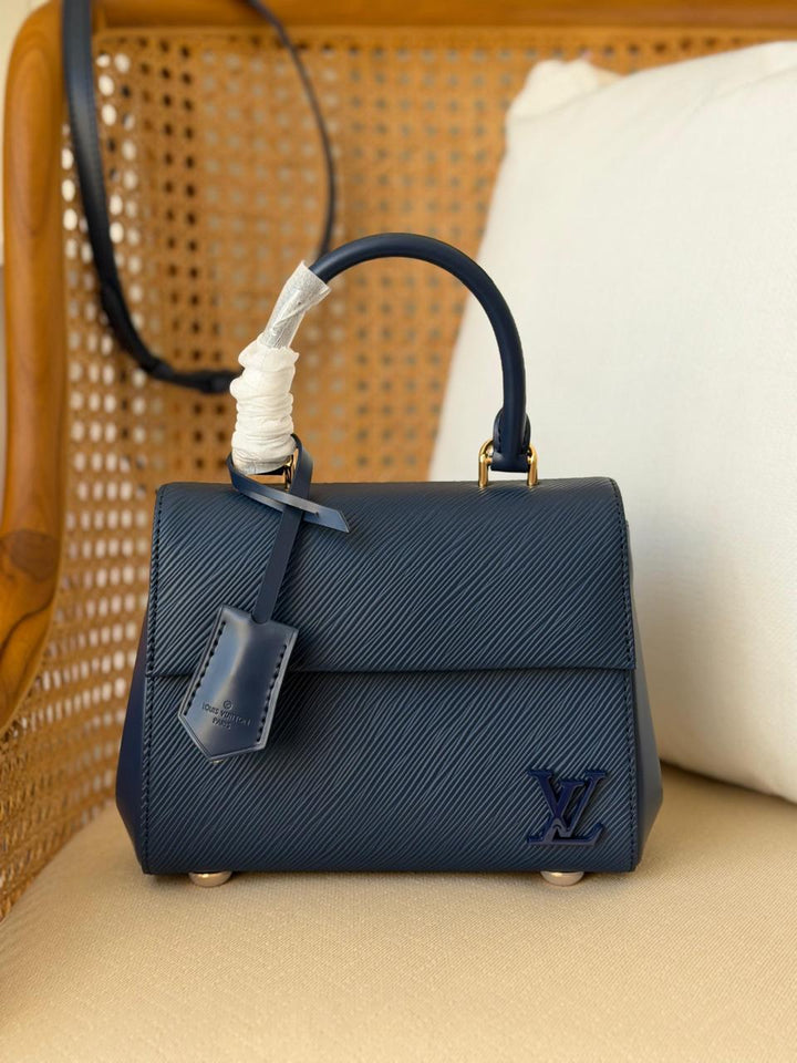 Ladies Lv bags Lilly Onlines