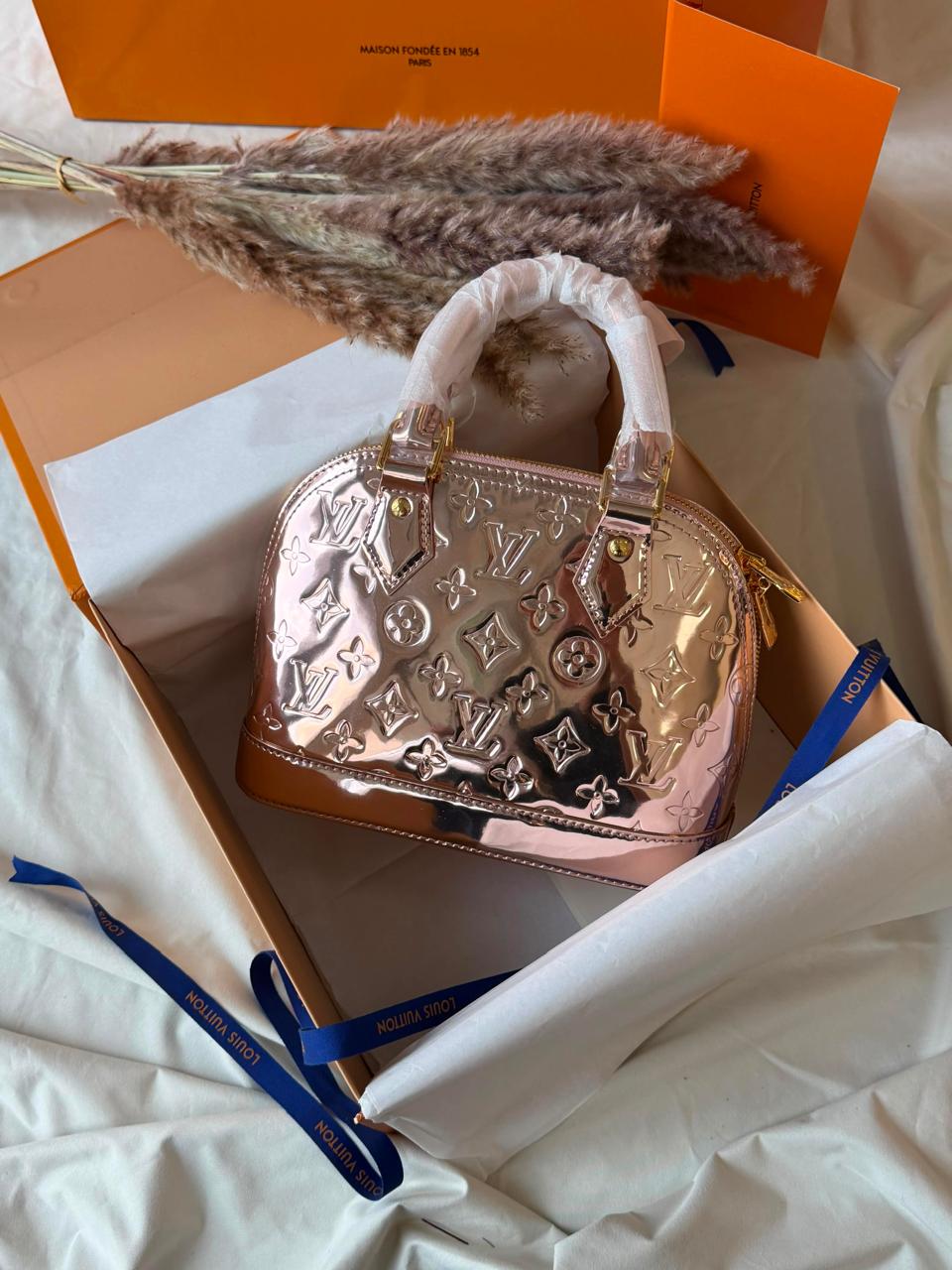 Ladies Lv bags Lilly Onlines