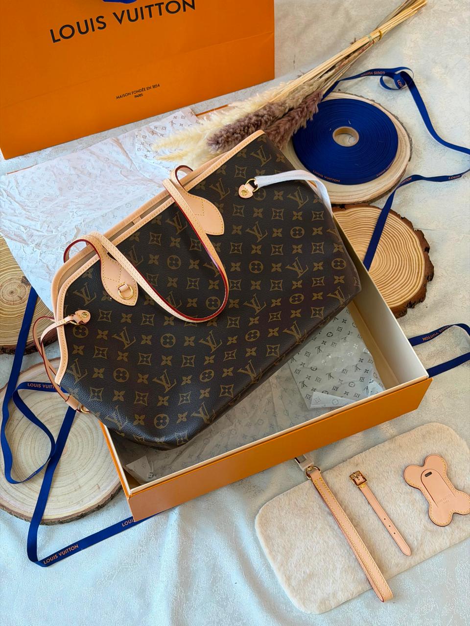 Ladies Lv bags Lilly Onlines
