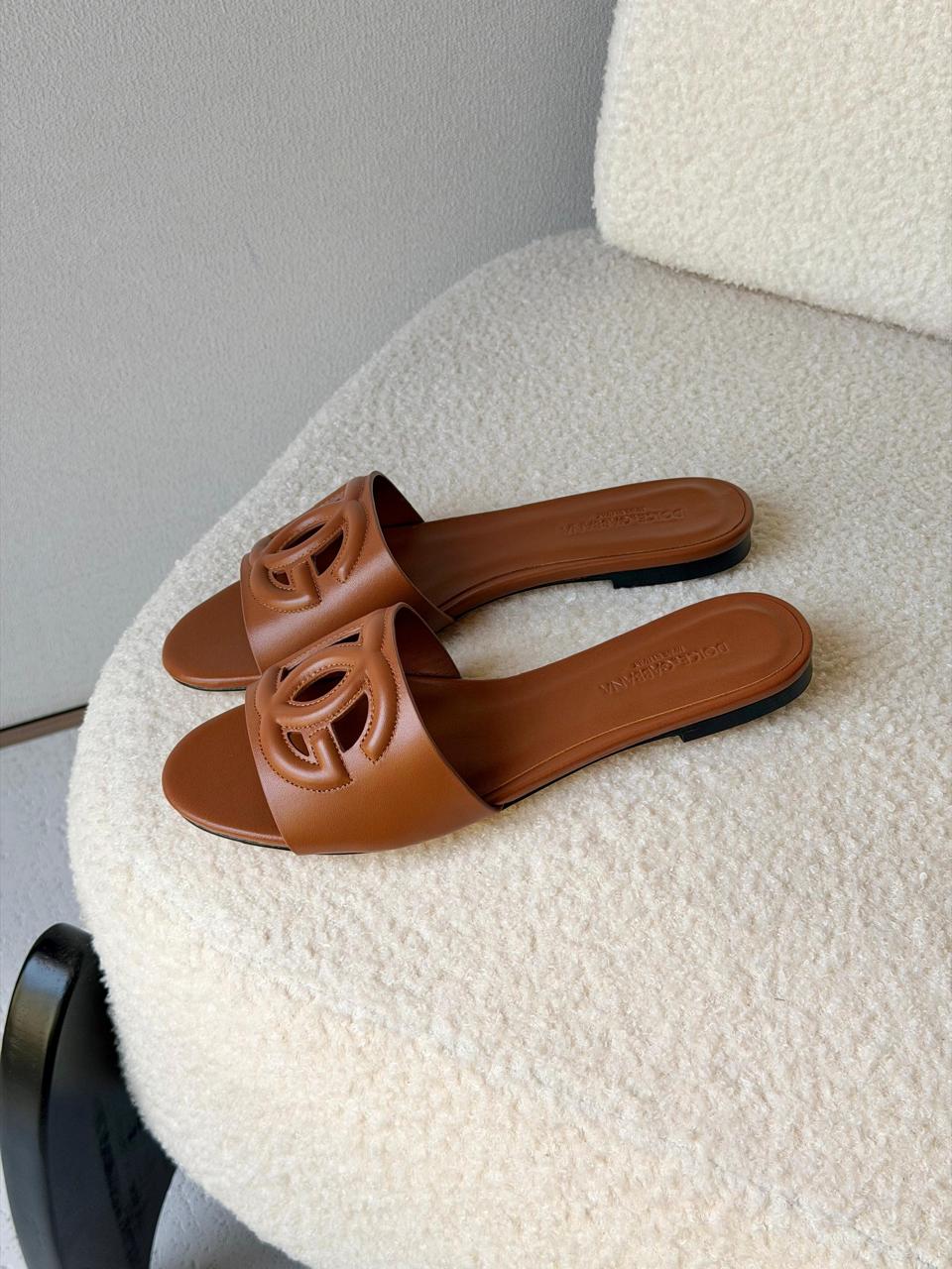 Ladies flats Lilly Onlines