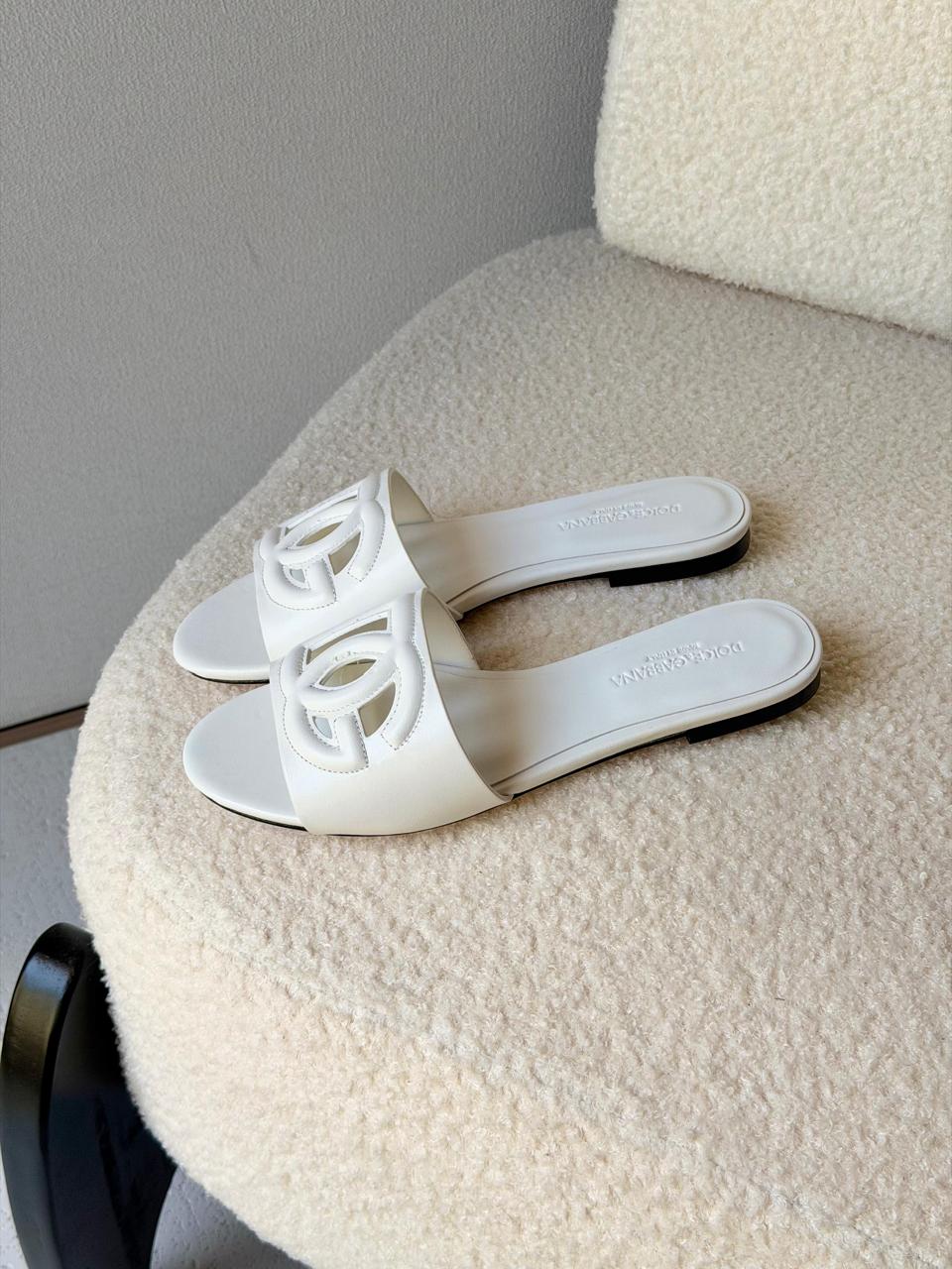 Ladies flats Lilly Onlines
