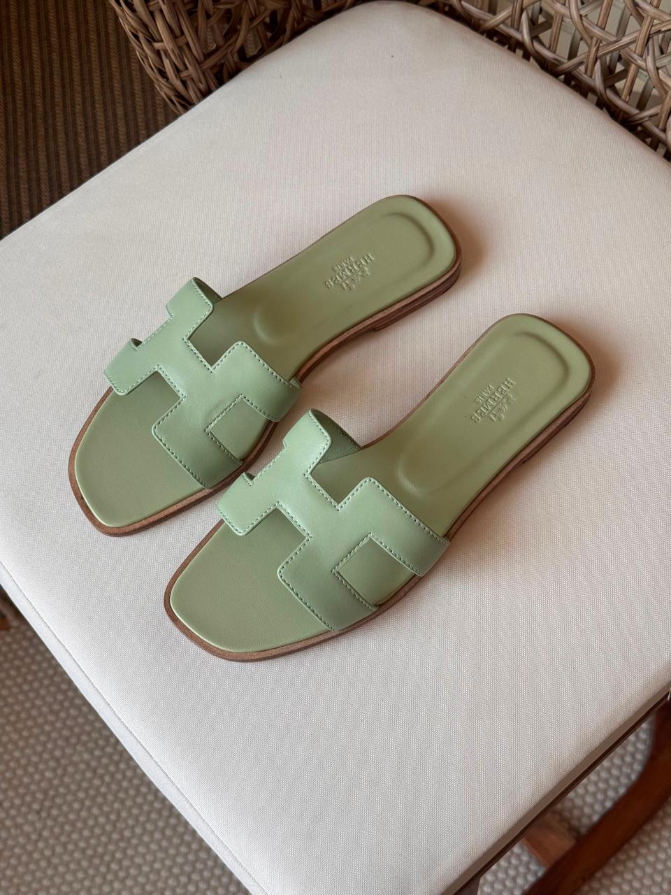 Ladies flats Lilly Onlines