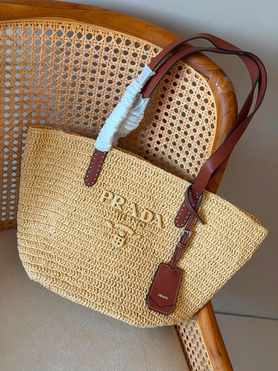 Ladies Prada bags Lilly Onlines