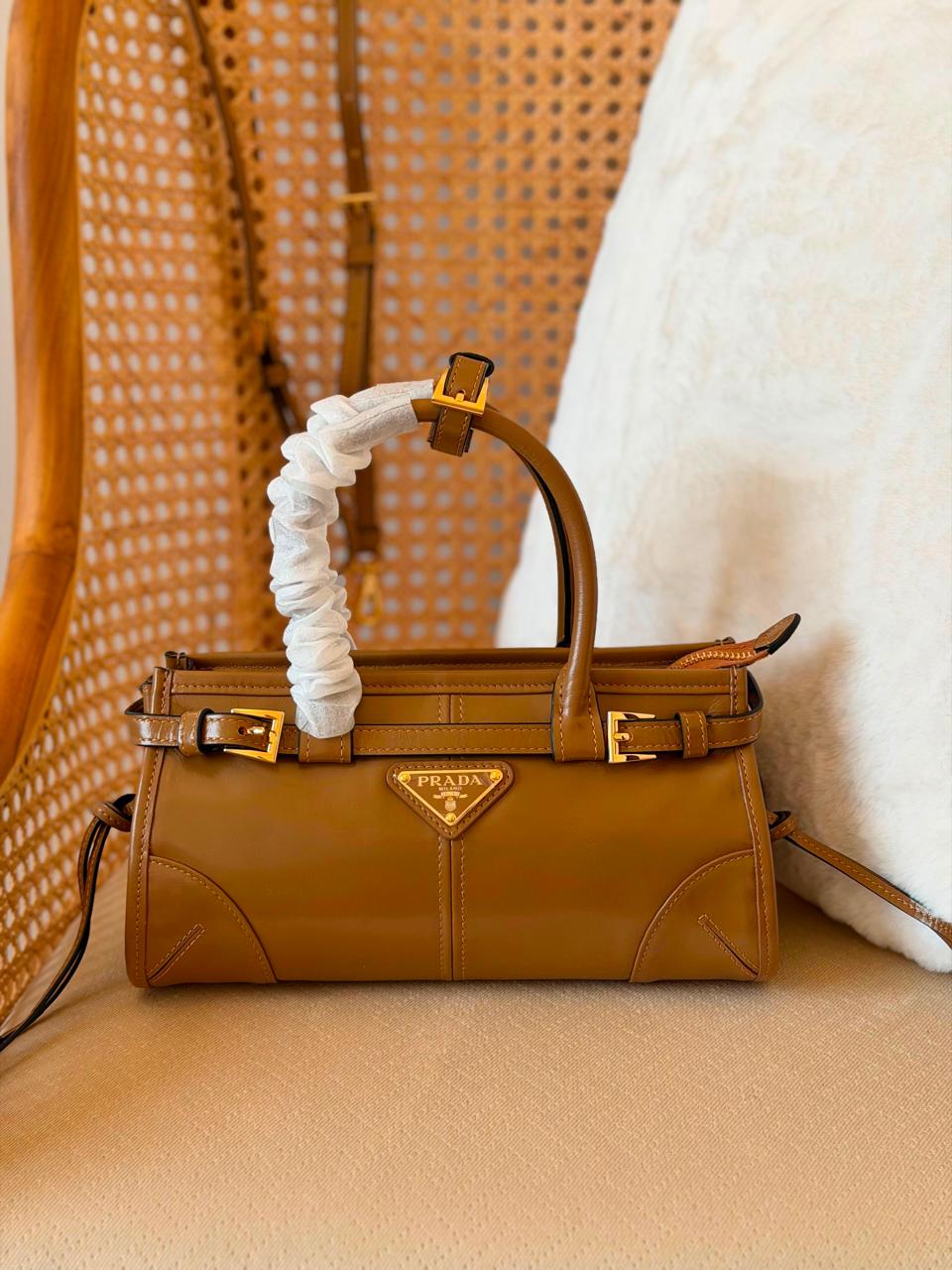 Ladies Prada bags Lilly Onlines