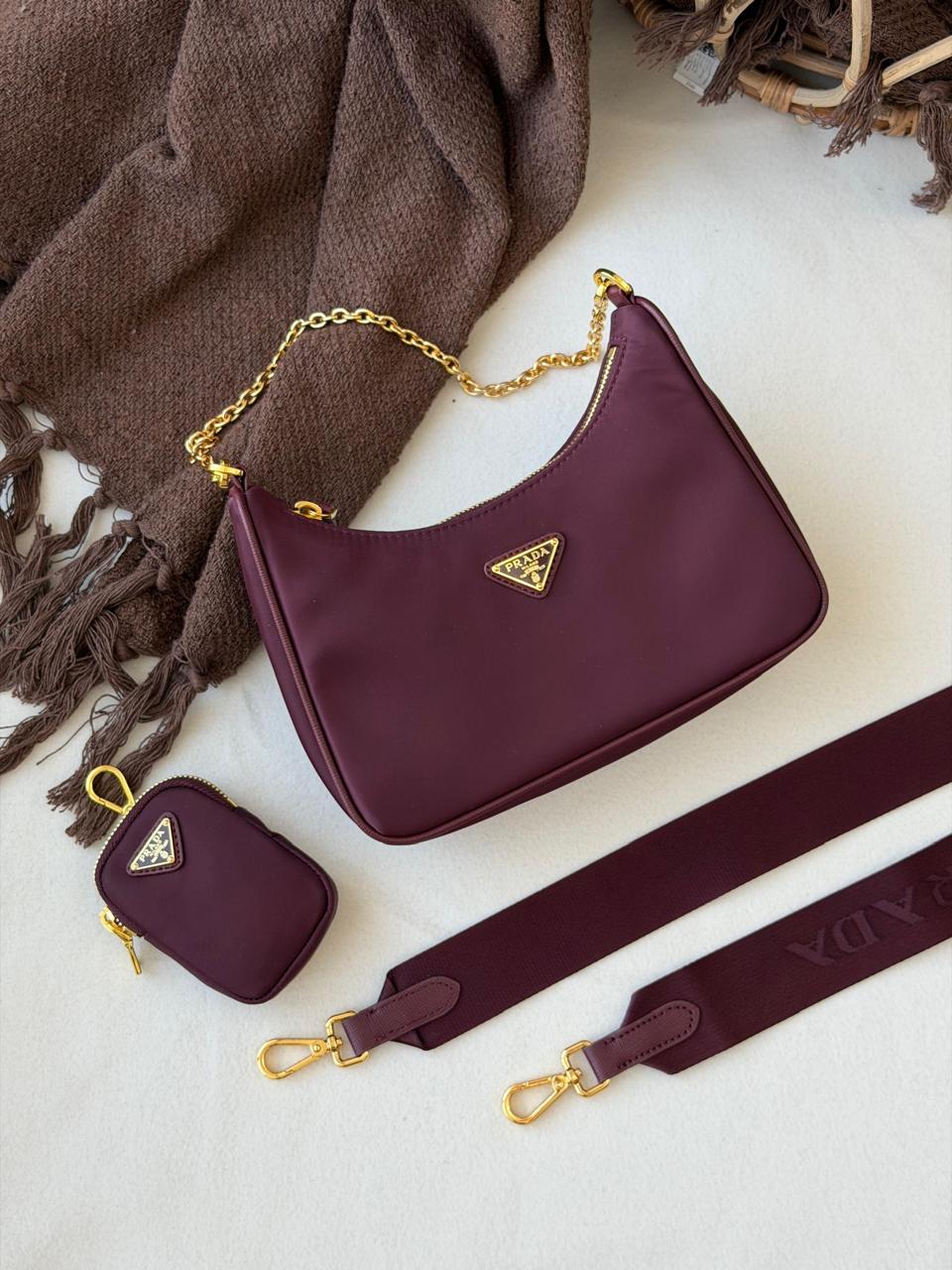 Ladies Prada bags Lilly Onlines