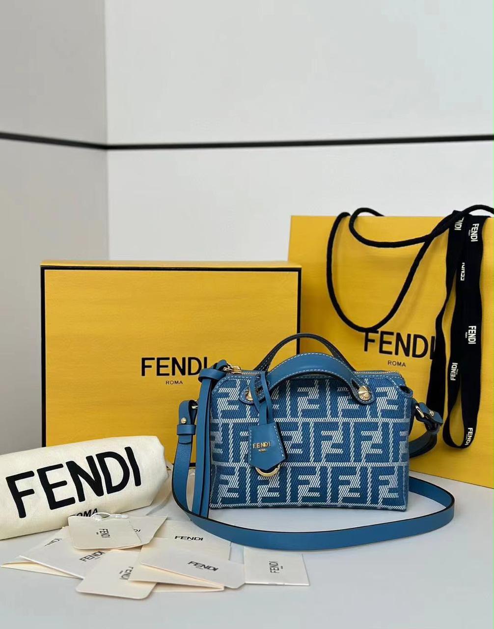 Ladies Fendi  bags Lilly Onlines