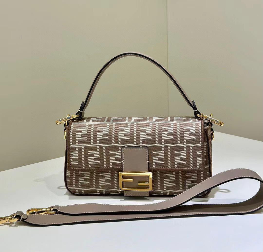Ladies Fendi  bags Lilly Onlines