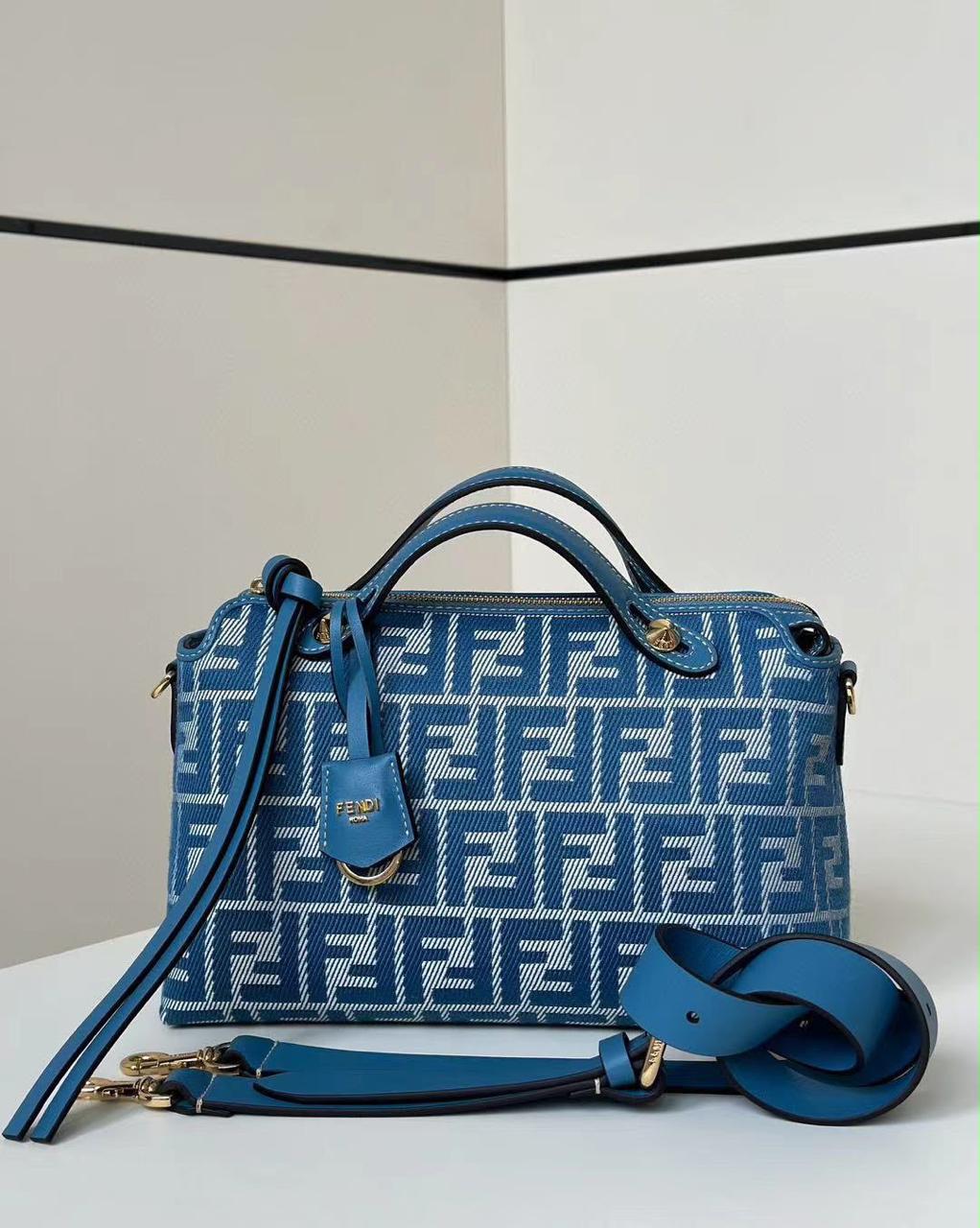 Ladies Fendi  bags Lilly Onlines