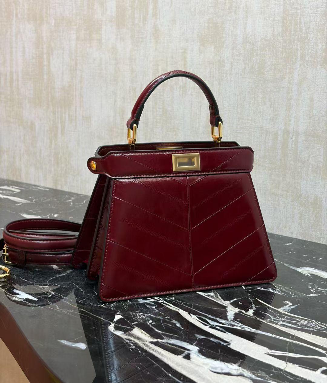 Ladies Fendi  bags Lilly Onlines