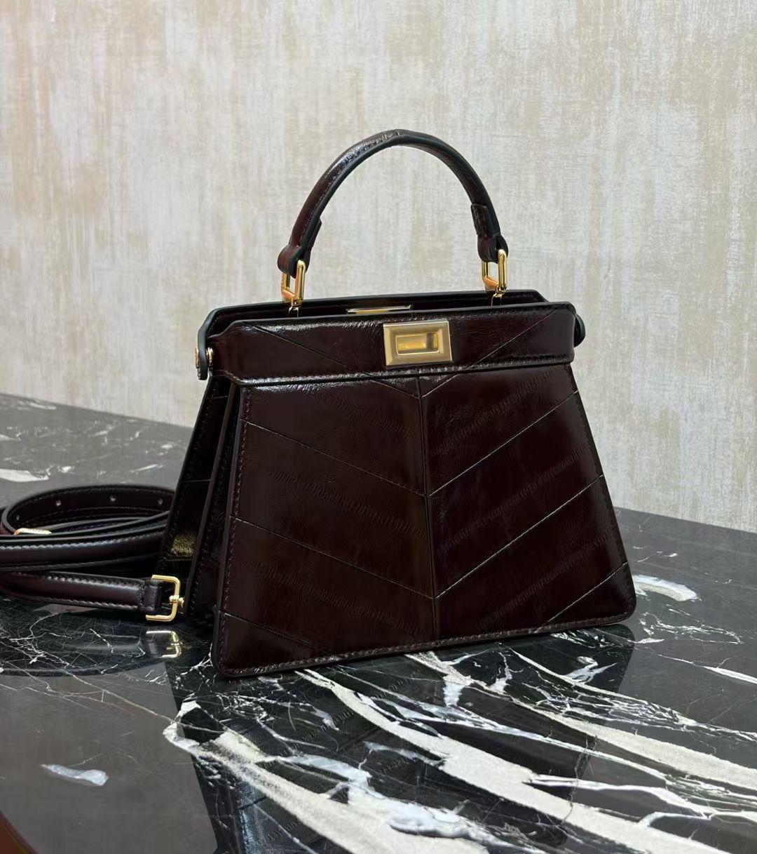 Ladies Fendi  bags Lilly Onlines