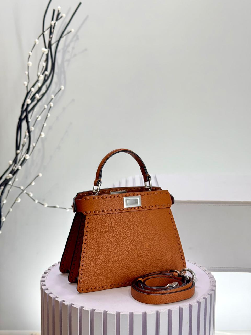 Ladies Fendi  bags Lilly Onlines