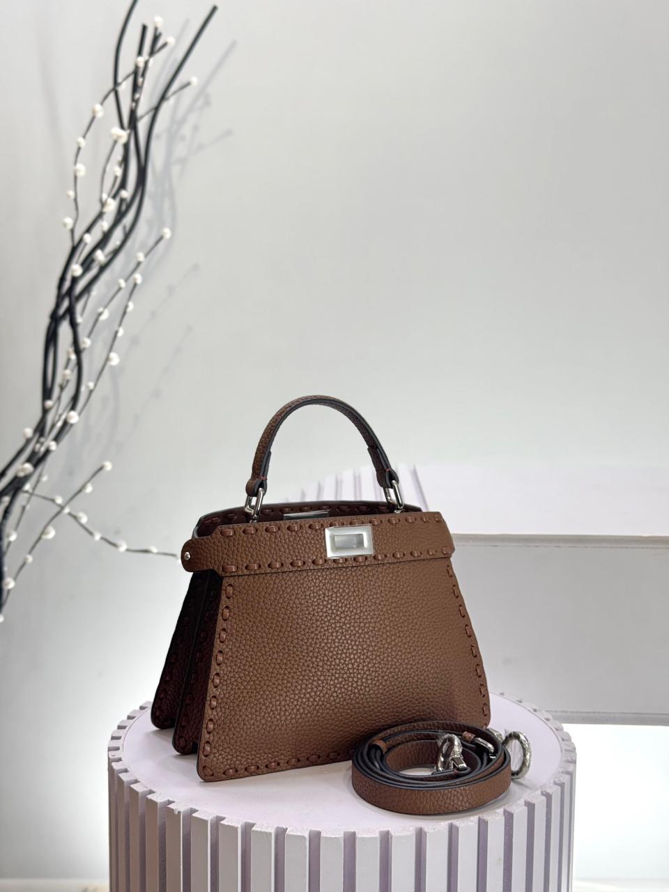 Ladies Fendi  bags Lilly Onlines