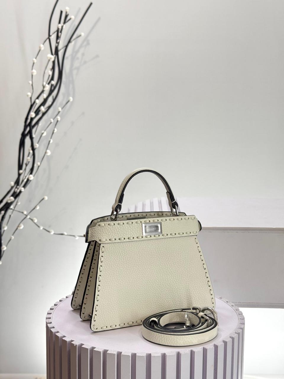 Ladies Fendi  bags Lilly Onlines